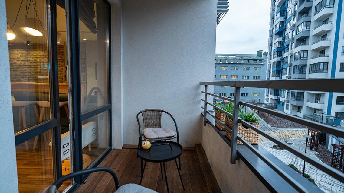 Loft Apartment Near Smart Plaza Polytech 基輔 外观 照片