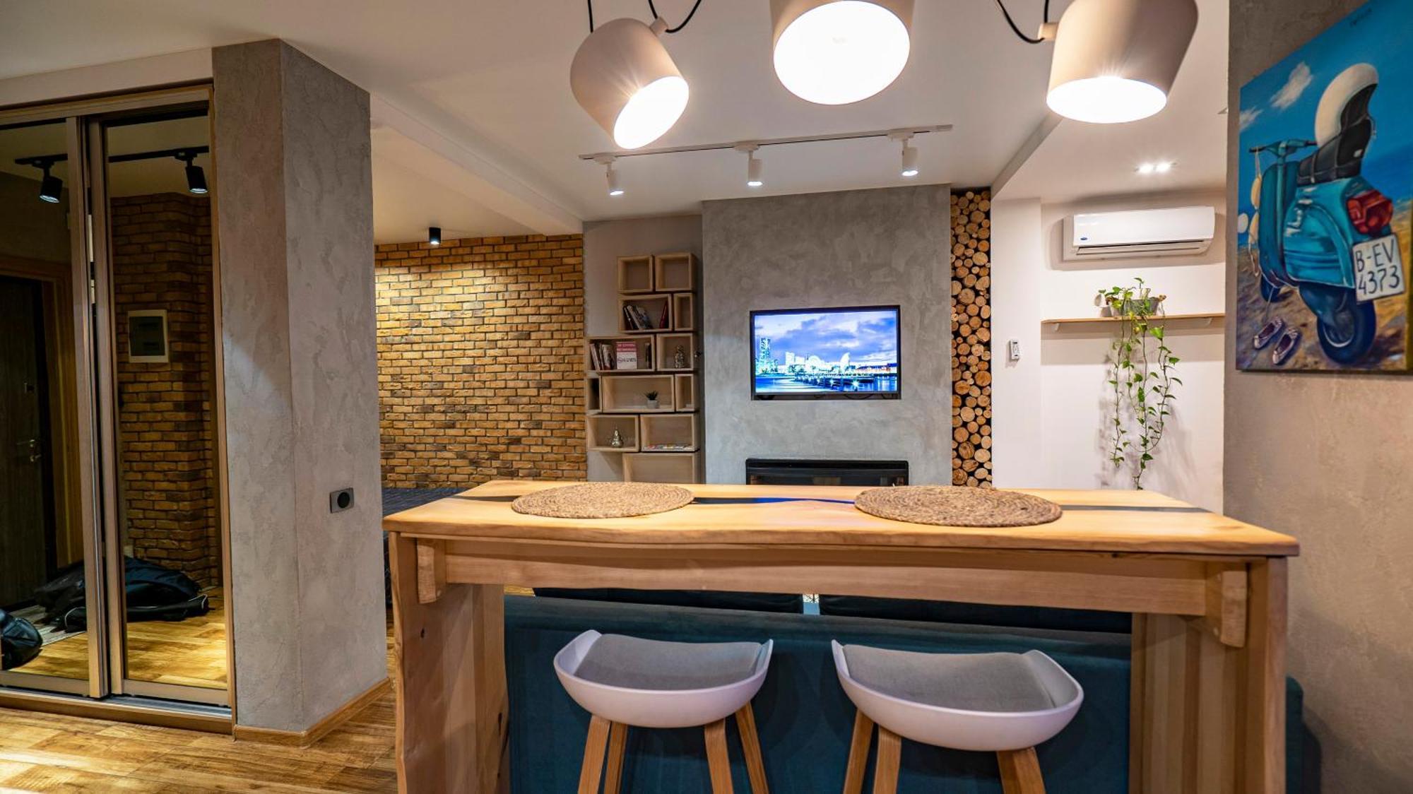 Loft Apartment Near Smart Plaza Polytech 基輔 外观 照片
