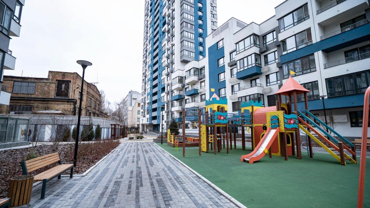 Loft Apartment Near Smart Plaza Polytech 基輔 外观 照片